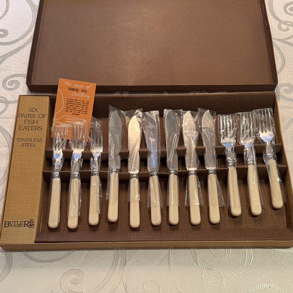 Stainless Steel Fish Eaters Set - Cream Handles